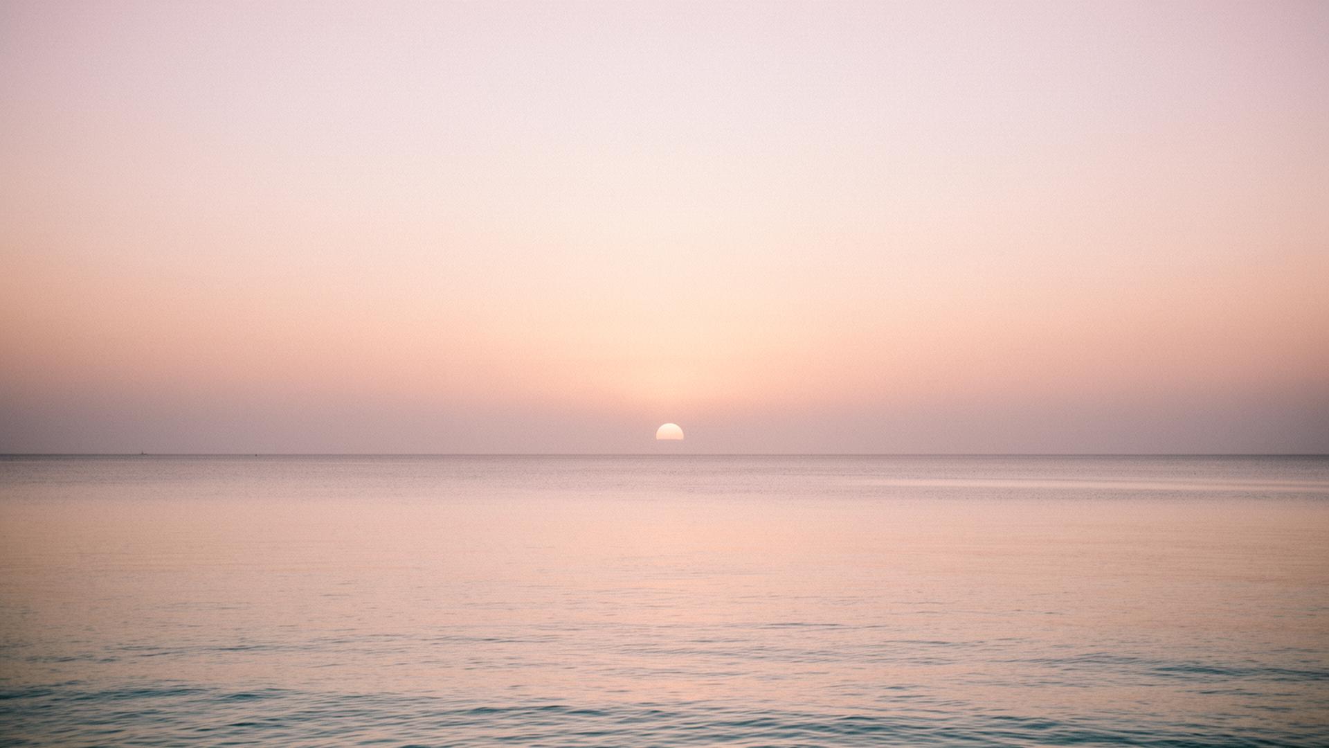 Caribbean horizon at sunrise